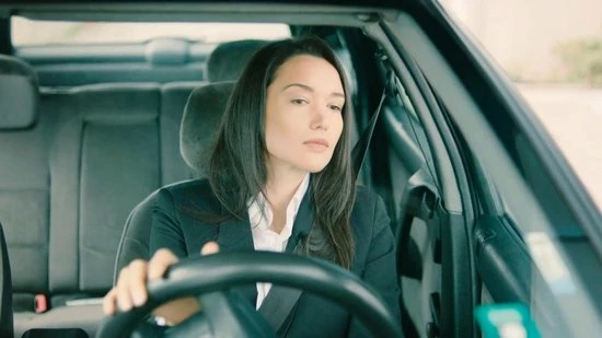 OMRON E3 Intense Tens Apparaat - Elektrodentherapie - Spierstimulatie - Verlicht Spier & Gewrichtspijn - Compact Ontwerp - Zilver - Afbeelding 2