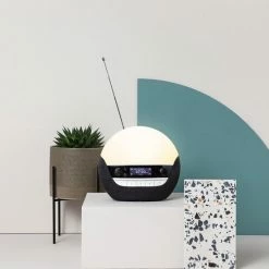 Lumie Bodyclock Luxe 750DAB - Wake-up Light - USB/DAB+/Bluetooth - Antraciet 7 Lumie Bodyclock Luxe 750DAB - Wake-up Light - USB/DAB+/Bluetooth - Antraciet -Beurer store 550x825 20